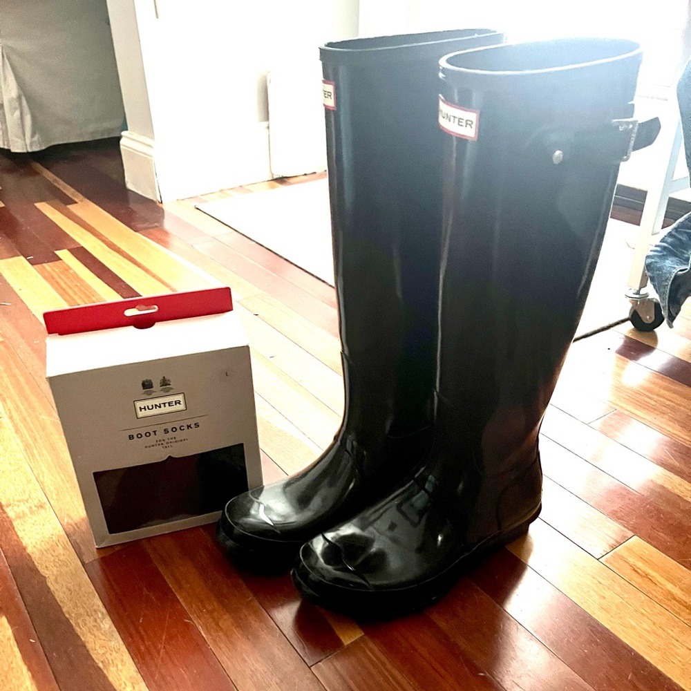 HUNTER Tall Rain Boots (socks NOT included)
